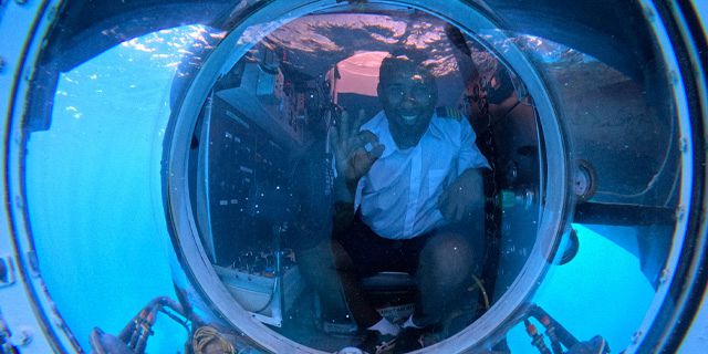 Submarine underwater trip (9)